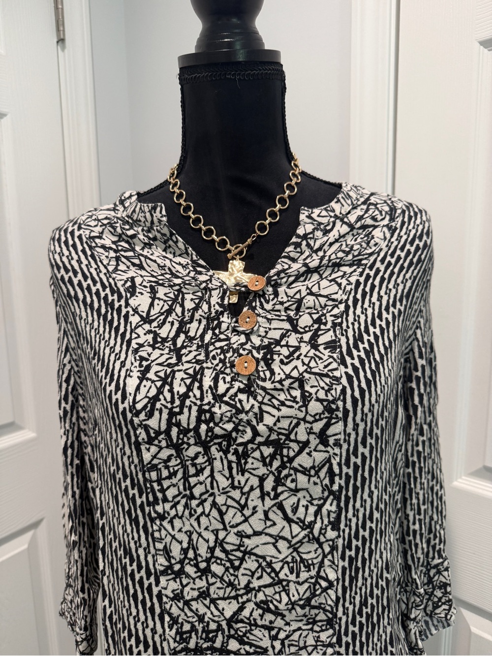 Soft Surroundings Raven Shift Dress Black White Ikat Boho 3/4 Sleeve Women Med - Picture 4 of 10